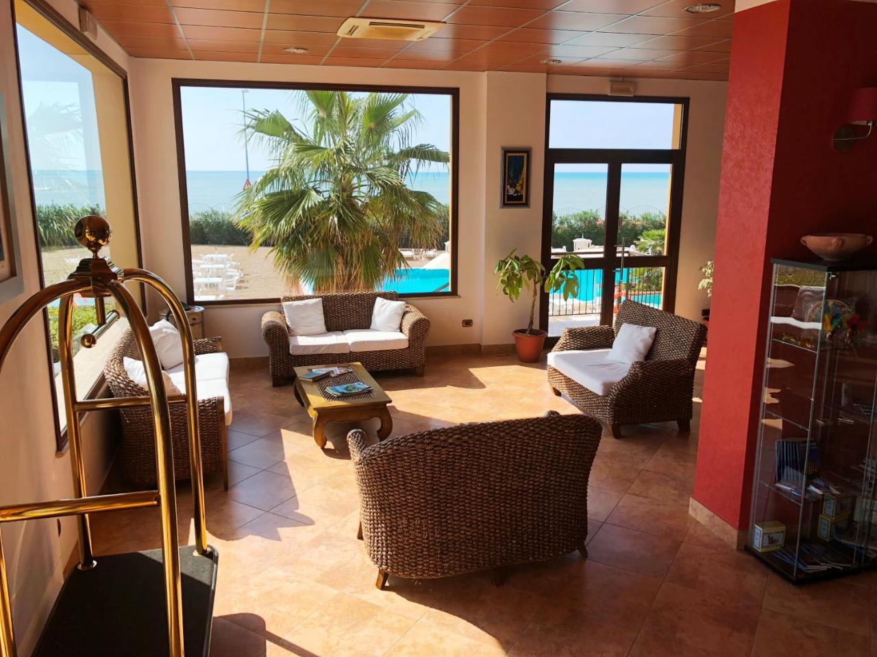 Antica Perla 4* San Leone